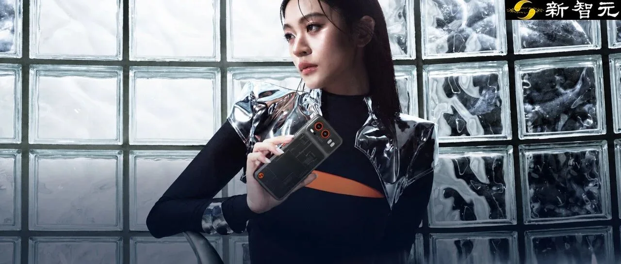 全球首款大模型原生智能体手机 STEPX Neo 正式发布
